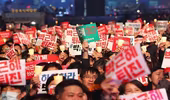 Hàng chục nghìn người Hàn Quốc biểu tình đòi Tổng thống từ chức