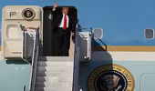 Mỹ điều tra vụ máy bay tư nhân bay quá gần Air Force One