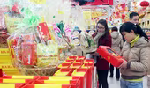 Hàng Tết, không lo "sốc" giá
