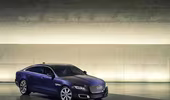 Jaguar XJ mới: Thêm sang trọng và mới mẻ