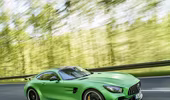 Mercedes-Benz "vén màn bí mật" siêu phẩm xe thể thao AMG GT-R 