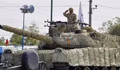 Iran ra mắt xe tăng chiến đấu chủ lực mới giống với T-90 Nga
