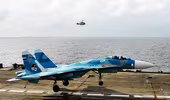 Tiêm kích hạm Su-33 của Nga trượt rơi xuống Địa Trung Hải