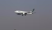 Máy bay của Pakistan rơi khi đang chở theo 47 người