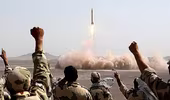 Iran tập trận rầm rộ sau lệnh trừng phạt của Mỹ
