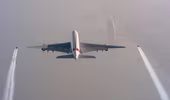 Video người bay vận tốc kinh hoàng cùng máy bay Airbus A380