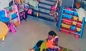 Phẫn nộ xem video cô giáo đánh trẻ tới mức nứt hộp sọ