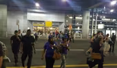 Không có dấu hiệu vụ nổ súng ở sân bay New York