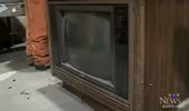 Nhận lại 76.560 USD bỏ quên từ 30 năm trước trong chiếc tivi cũ