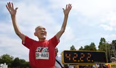 Cụ ông 105 tuổi thách thức Usain Bolt