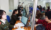 Sau Tết, người đến làm hộ chiếu tăng