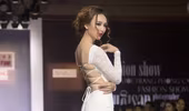 Hoa hậu Ngọc Diễm lần đầu làm vedette cho nhà thiết kế An Nhiên