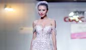 Nữ hoàng sắc đẹp toàn cầu 2016 Ngọc Duyên gợi cảm trên sàn catwalk