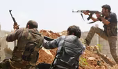 Mất Aleppo, phiến quân đối lập Syria vẫn… chiến đấu