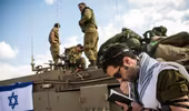 Toán lính Israel bị xe tải lao trúng gây thương vong nghiêm trọng