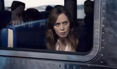 Trailer đầy ám ảnh với những hồi tưởng của Emily Blunt trong "Cô gái trên tàu"