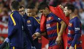 Suarez khóc nức nở khi phải rời sân vì chấn thương