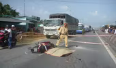 Xe tải tông chết người đi xe máy trên quốc lộ 1A