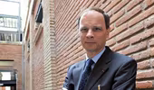 Chủ nhân Nobel Kinh tế 2014  là người Pháp