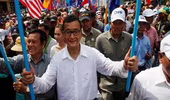 Campuchia lập ủy ban bắt giữ lãnh đạo đối lập Sam Rainsy sau khi tước quyền miễn trừ