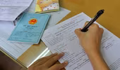 Hỏi về việc cấp lại sổ hộ khẩu và giấy khai sinh