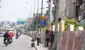 Sợ như…đợi xe buýt giữa nắng trưa