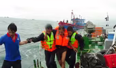 Cứu nạn 10 thuyền viên bị chìm tàu gần đảo Cồn Cỏ