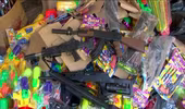 Phát hiện kho đồ chơi trẻ em nguy hiểm