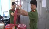 Hơn 100kg pháo nổ "đi" taxi từ Lào Cai về Hà Nội