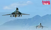 [Infographic] Su-22M4 - Đôi cánh ma thuật canh giữ biển đảo tổ quốc Việt Nam