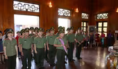 Cán bộ Phòng Bảo vệ chính trị V, CATP Hà Nội dâng hương tưởng niệm Chủ tịch Hồ Chí Minh
