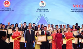 Trao giải thưởng "Doanh nghiệp vì người lao động" năm 2016