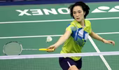 "Nối gót" bạn trai, Vũ Thị Trang chia tay giải cầu lông Áo mở rộng 2016