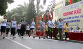 Giải chạy Báo Hànộimới: 200 VĐV chạy chung kết quận Hoàn Kiếm