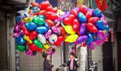 Nhiều người bị bỏng do nổ chùm bóng bay trong tiệc mừng thọ