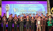 49 lái xe nhận "Vô lăng vàng 2015"