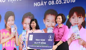 Vinamilk và Quỹ sữa Vươn cao Việt Nam tặng sữa cho 40.000 trẻ em