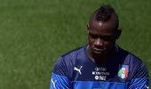 Balotelli hiền khô nhưng vẫn bị phân biệt chủng tộc
