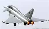 Máy bay chiến đấu Typhoon của Anh “đổ bộ” xuống vùng Vịnh?