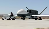 Hàn Quốc quyết định mua 4 chiếc RQ-4 Global Hawk 