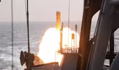 Ấn Độ phóng thử thành công tên lửa BrahMos từ tàu chiến nội địa lớn nhất