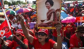 Thái Lan: Cuộc biểu tình với quy mô lớn của phe “áo đỏ” 