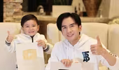 Ca sĩ Đan Trường và con trai cùng nhận nút bạc cho kênh Youtube riêng