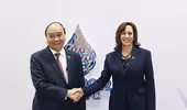Chủ tịch nước Nguyễn Xuân Phúc gặp Phó Tổng thống Mỹ Kamala Harris 