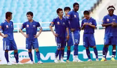 Đuối lý, cầu thủ Than Quảng Ninh chấp nhận xuống nước