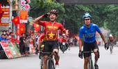 Đua 1 chặng ẵm 4 giải, cua-rơ 19 tuổi lập kỷ lục hiếm có tại Việt Nam