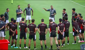 Tuyển Indonesia "cấm cửa" người hâm mộ