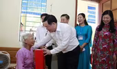 Thành ủy Hà Nội nghiêm cấm biếu, tặng quà Tết cho lãnh đạo các cấp dưới mọi hình thức