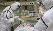 Bệnh nhân Covid-19 nặng nhất chuyển biến tích cực, thêm một chuyên gia dương tính