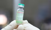 Viện Vệ sinh dịch tễ Trung ương gửi mẫu vaccine Covivac sang Canada để đánh giá